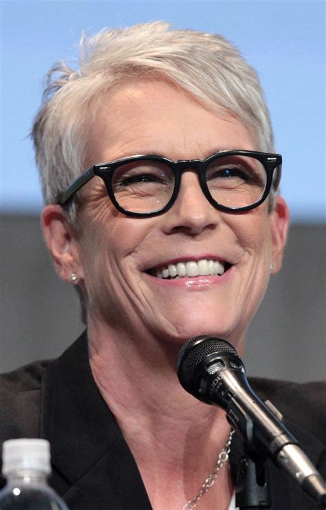 jamie lee curtis en bikini|Halloweens Jamie Lee Curtis sizzles in low